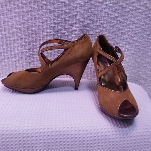 Donald J Pliner Women's Heels Shoes Tan Suede Size 7.5 - Picture 3 of 15